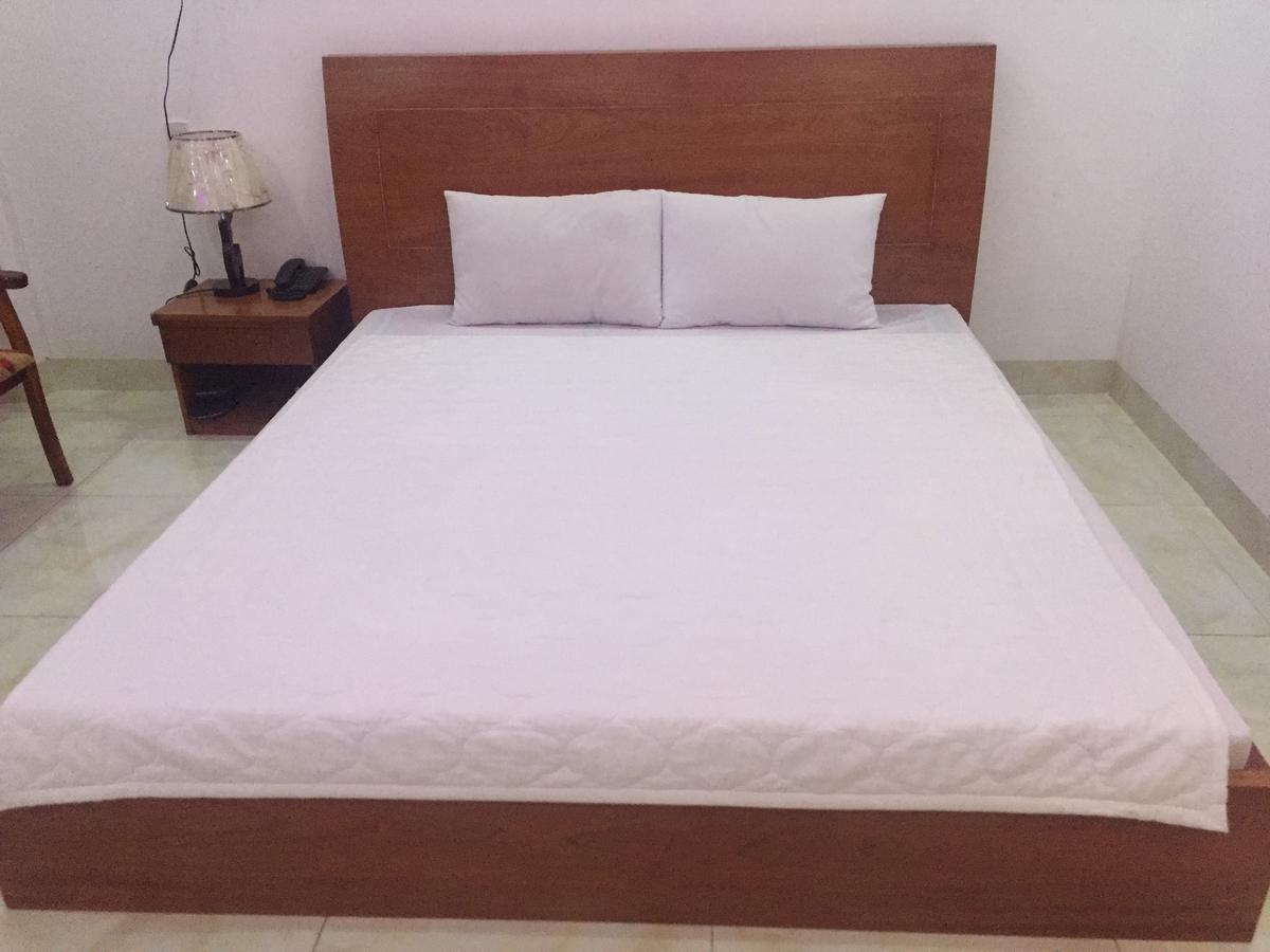 Hotel Hoang Dung Kinh Dinh Екстериор снимка