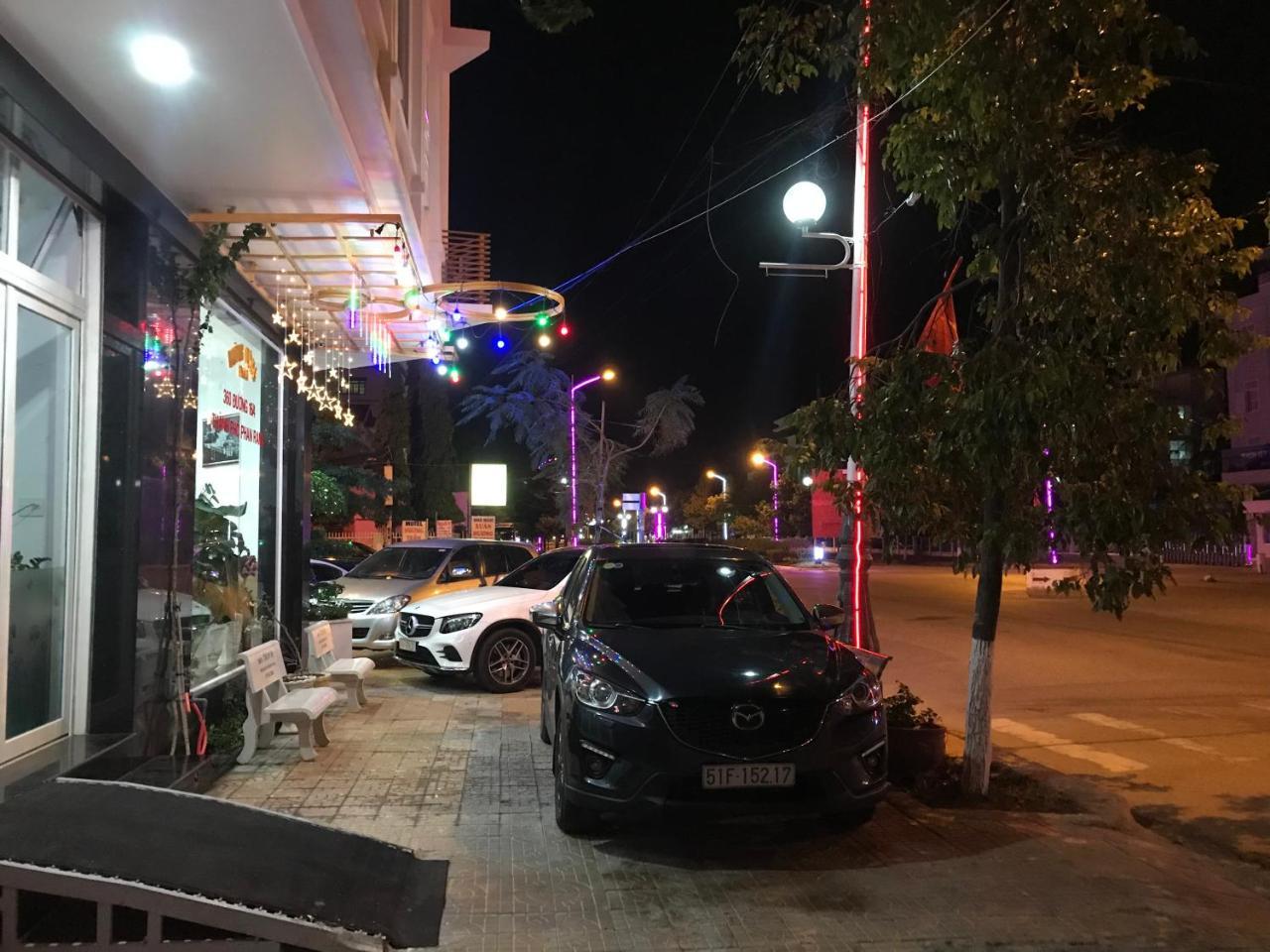 Hotel Hoang Dung Kinh Dinh Екстериор снимка