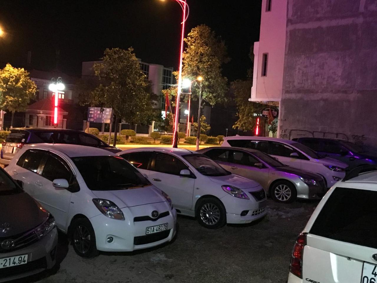 Hotel Hoang Dung Kinh Dinh Екстериор снимка